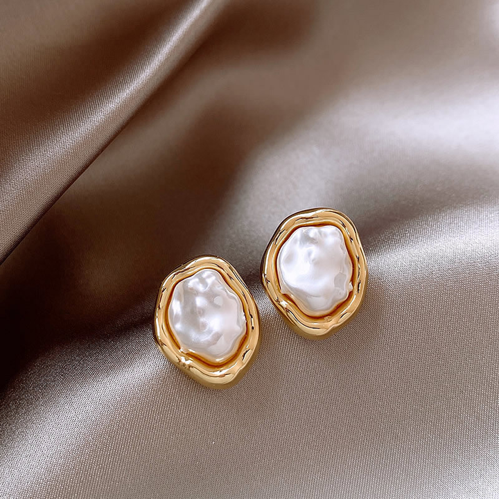 Pearl Flower Stud Earrings