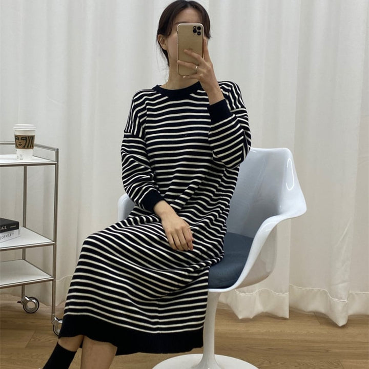 Loose Round Neck Midi Dress
