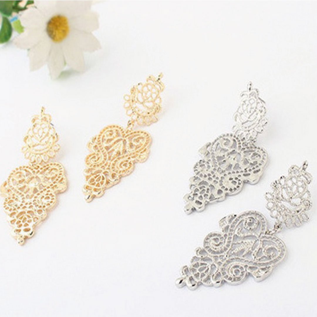 Agnes Earrings – Gold
