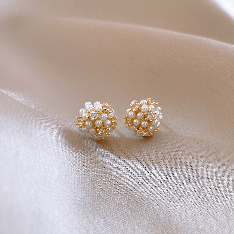 Pearl Flower Stud Earrings